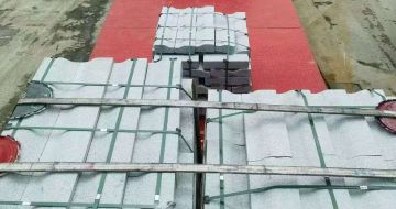 营口 芝麻白仿形加直形路沿石出货日常