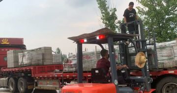 营口 黄金麻冰裂纹，地铺石装车