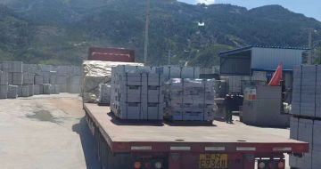 营口 芝麻白仿形路沿石，直形路沿石