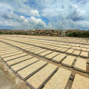营口 黄金麻荔枝面花岗岩石材地铺石防护中