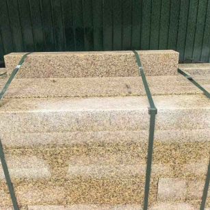 营口 黄金麻花岗岩石材机切面栏杆料半成品