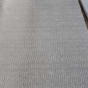 营口 芝麻灰花岗岩斧剁面，刀斩面