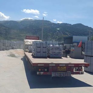 营口 芝麻白仿形路沿石，直形路沿石