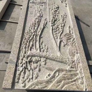 营口 黄金麻雕刻板浮雕迎客松