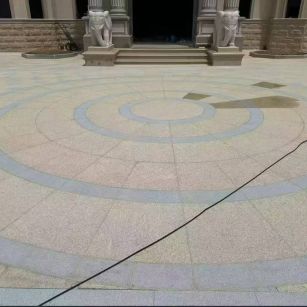 营口 黄金麻芝麻灰花岗岩石材地铺拼接效果