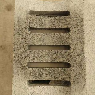 营口 芝麻白拉丝面花岗岩U型开槽排水槽