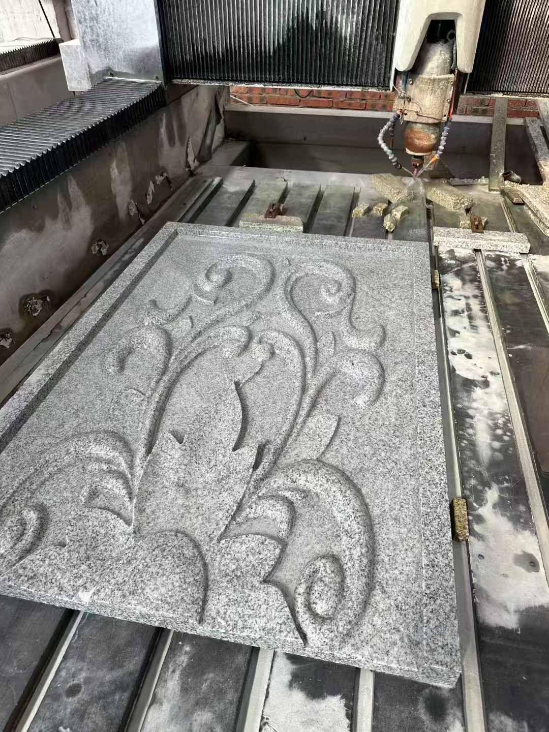 营口 白麻别墅干挂雕花板