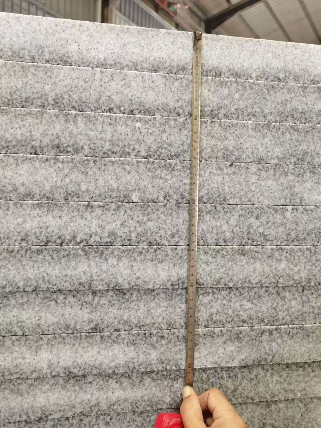 营口 芝麻白火烧成品厚薄均匀，B料价格接近A料质量