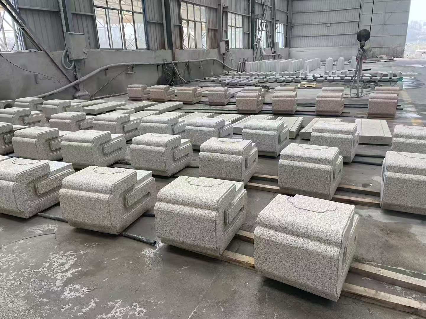 营口 白麻花岗岩异形加工-石凳，坐凳