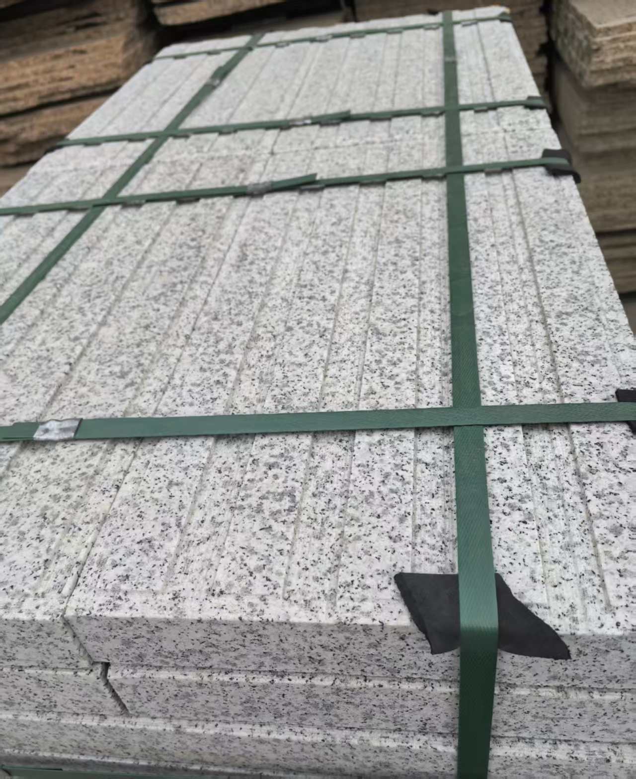 营口 白麻花岗岩直行盲道石，盲条，地铺石