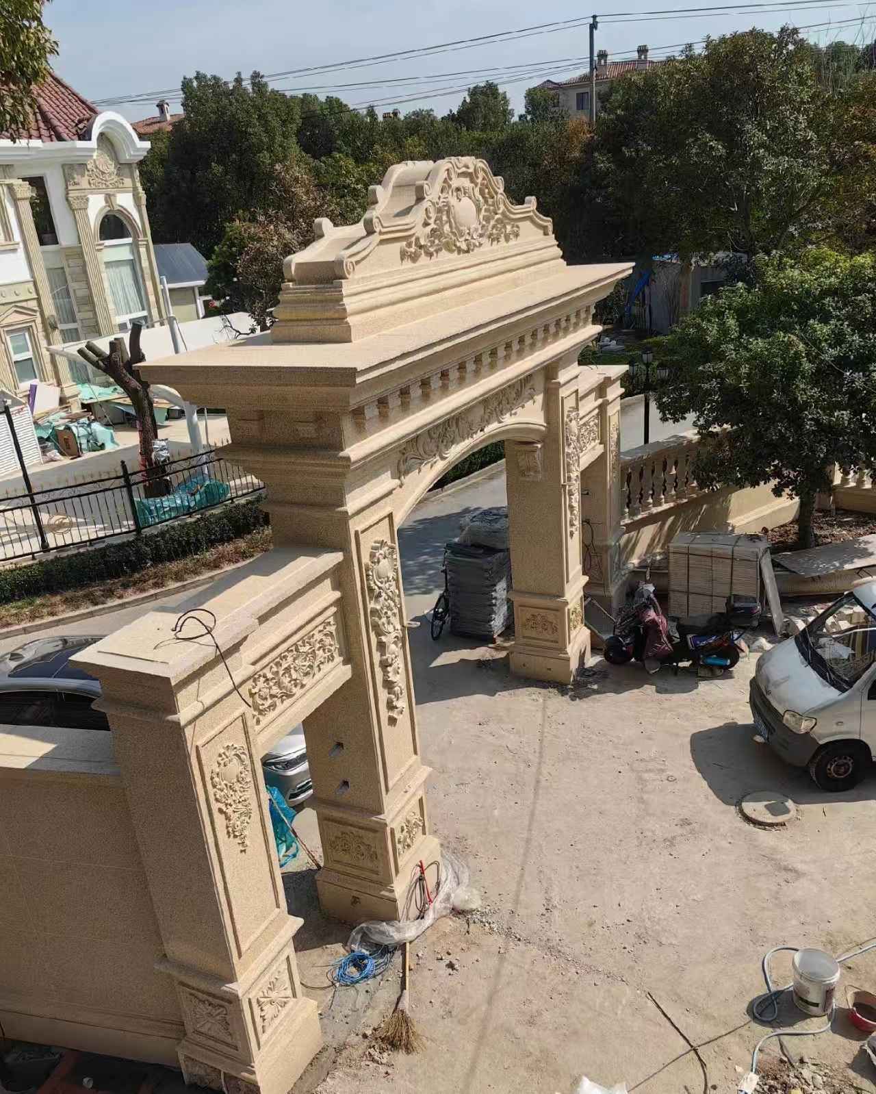 营口 黄金麻荔枝面花岗岩别墅门楼