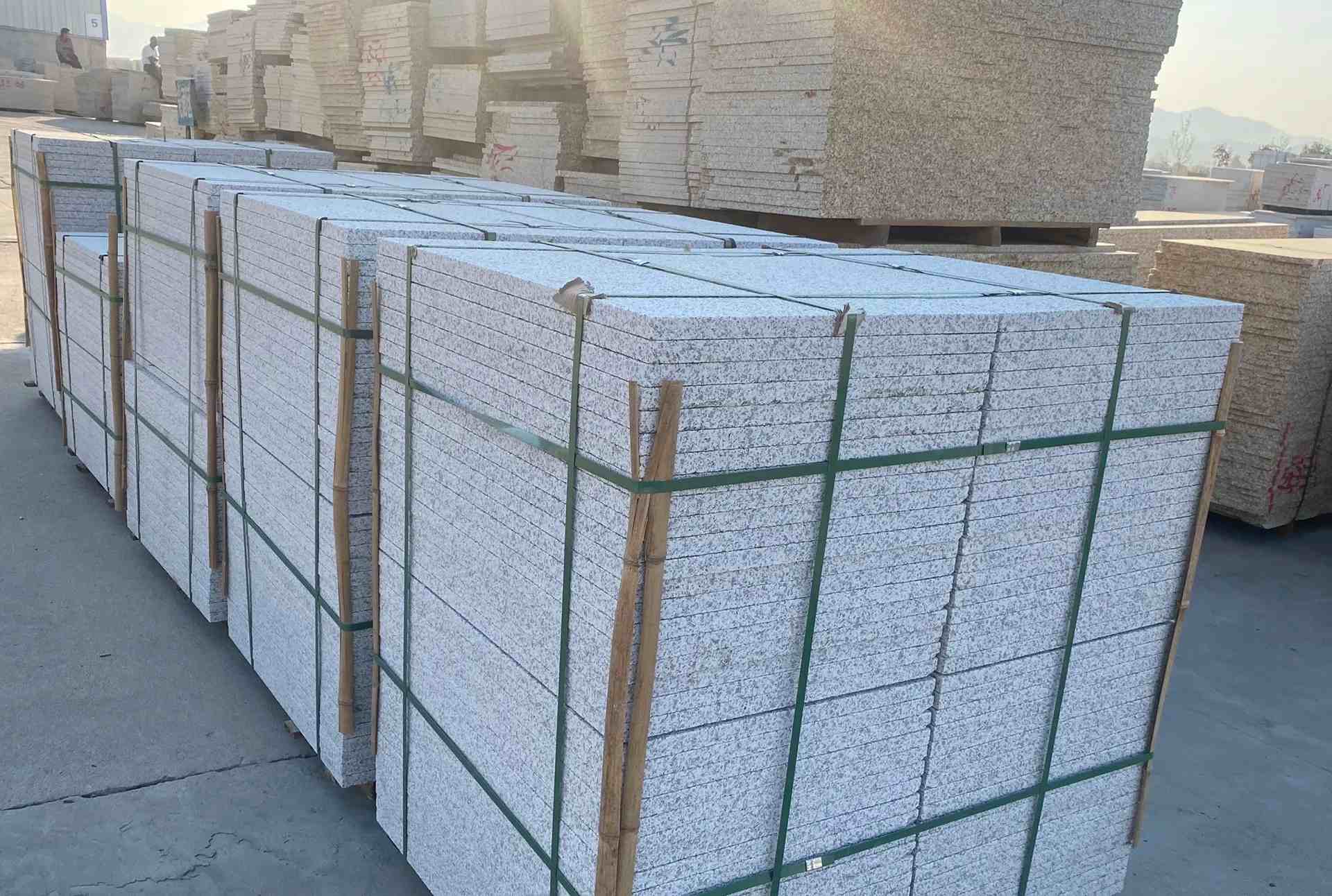 营口 白麻花岗岩荔枝面地铺石